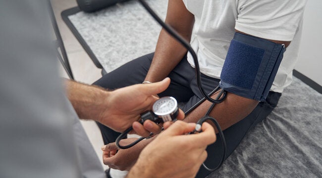 The WHO details, in a first report on high blood pressure, the devastating effects of this condition and ways to put a stop to it - PAHO/WHO