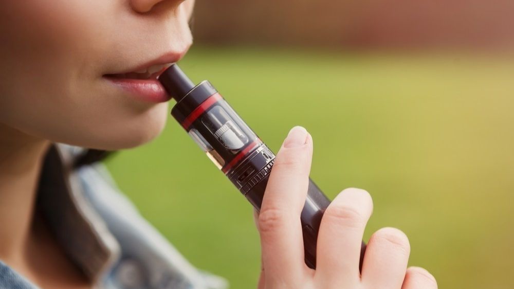 Today's teens could get cancer at 30 if they continue vaping