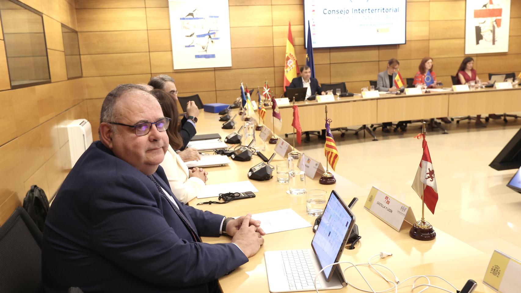 El consejero de Sanidad de Castilla y León, Alejandro Vázquez, en una reunión del Consejo Interterritorial del Sistema Nacional de Salud