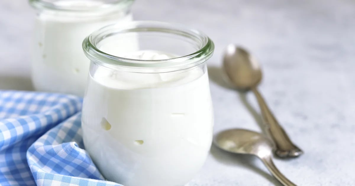 What are the health benefits of yogurt and what diseases does it help prevent?